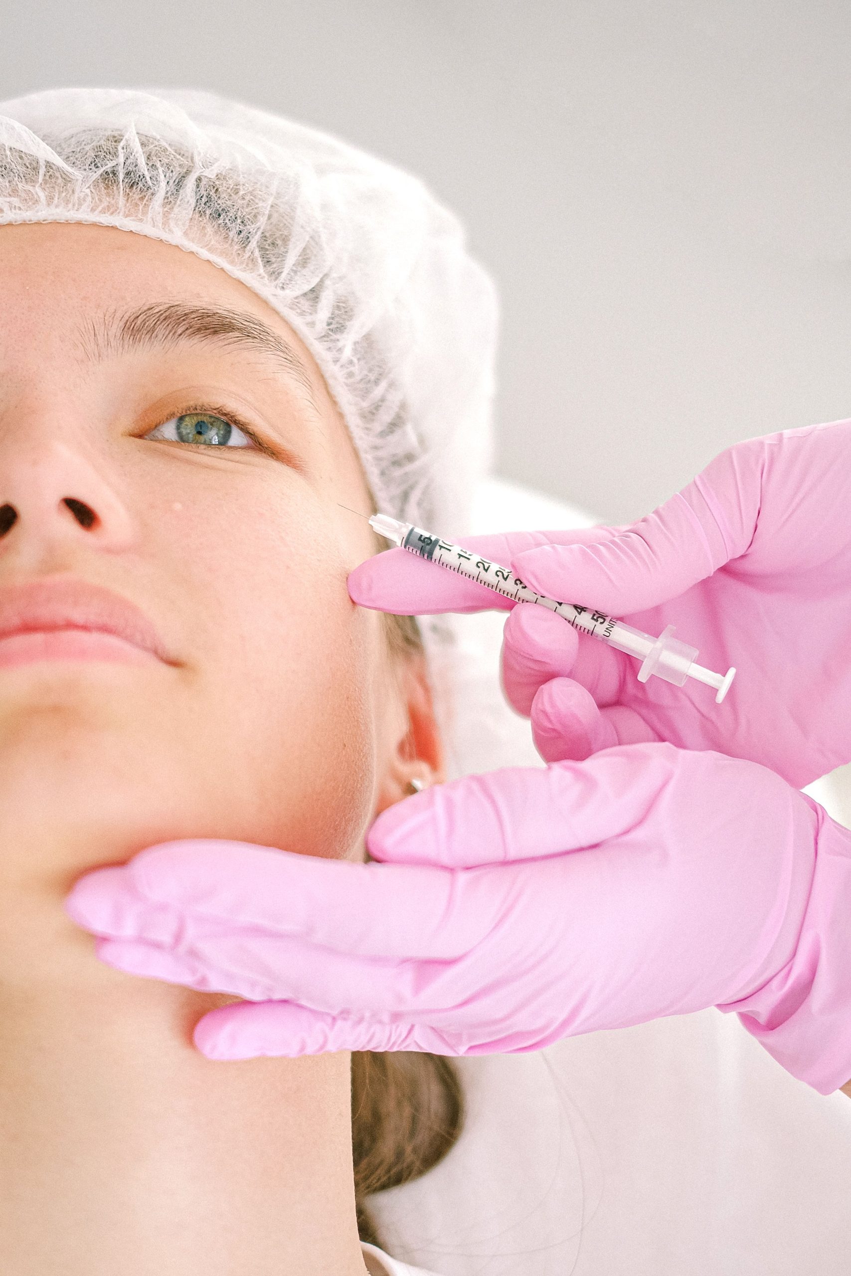 Injection acide hyaluronique visage - Dr Hamon Mitry-Mory